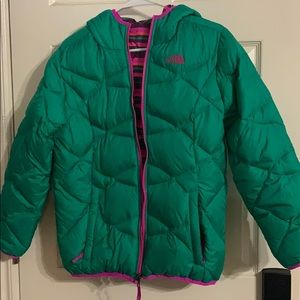 The North Face girls hooded puffer jacket